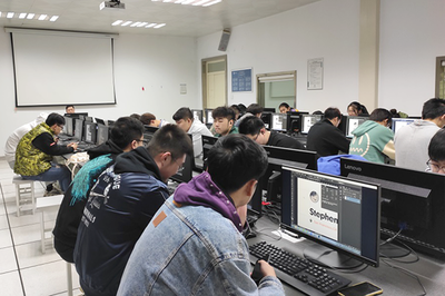 管理技术系深化产教融合 企业教师进课堂，赋能计算机软硬件技术开发人才培养